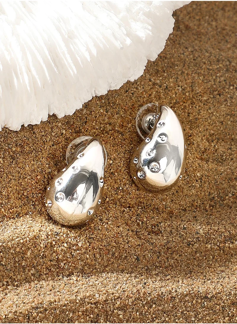 SOHI The Small Dented Teardrop Shaped Studs