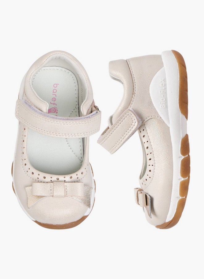 بيرفيت حذاء ماري جين بفيونكة وإغلاق بشريط لاصق - Image 3