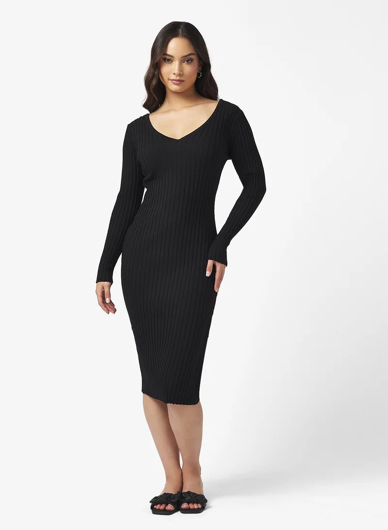 جينجر بيسيكس Ribbed Midi Dresses