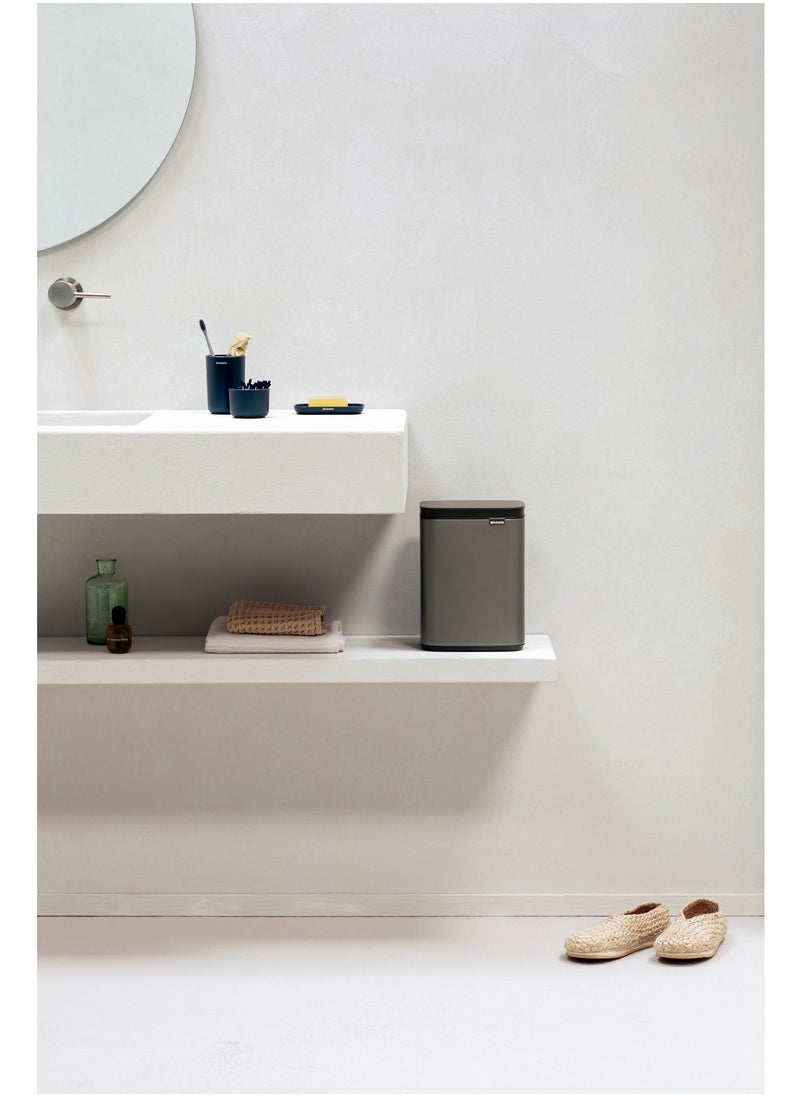 brabantia Bo Waste Bin 4L Platinum  - Image 2