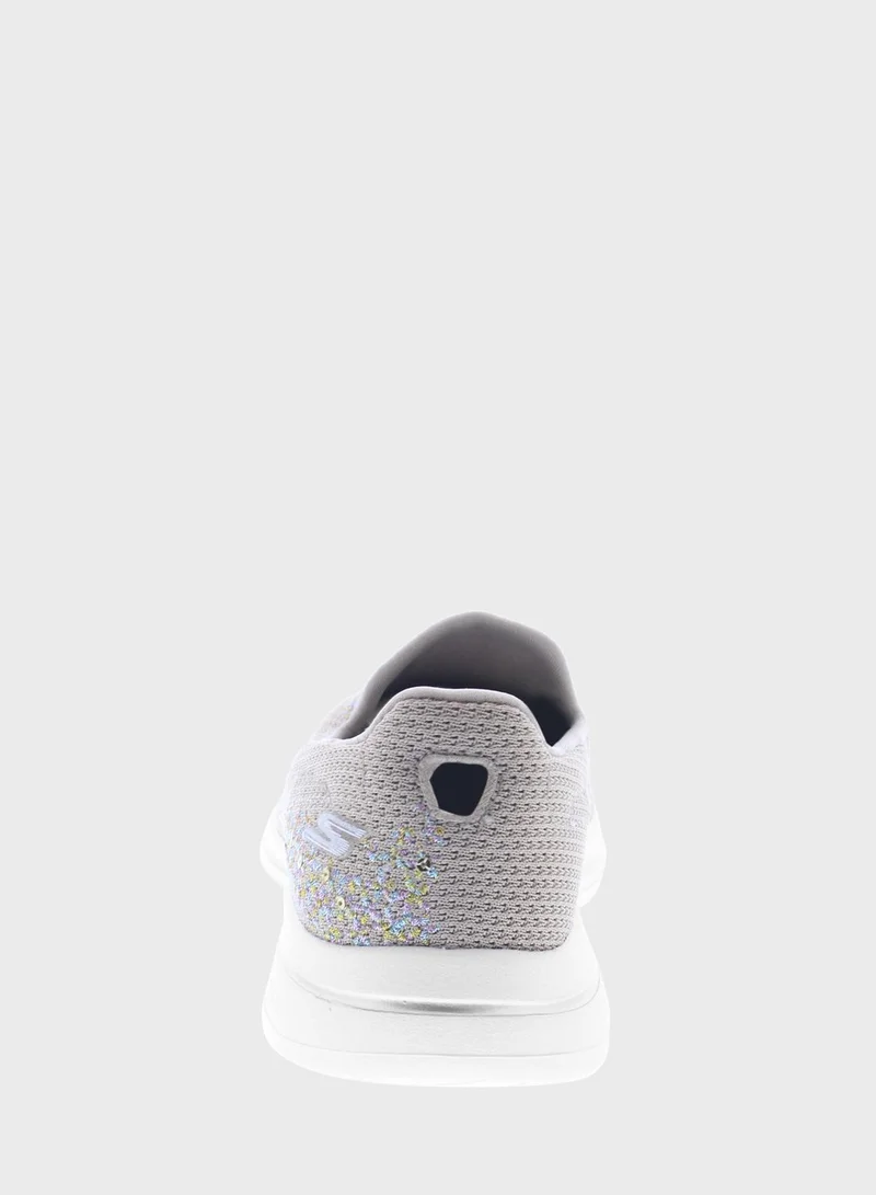 SKECHERS Go Walk 5