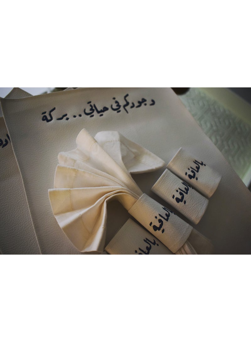 Passion District حامل مفارش جلدية بيضاء ومجموعة من 6 حلقات جلدية للمنديل - Image 3