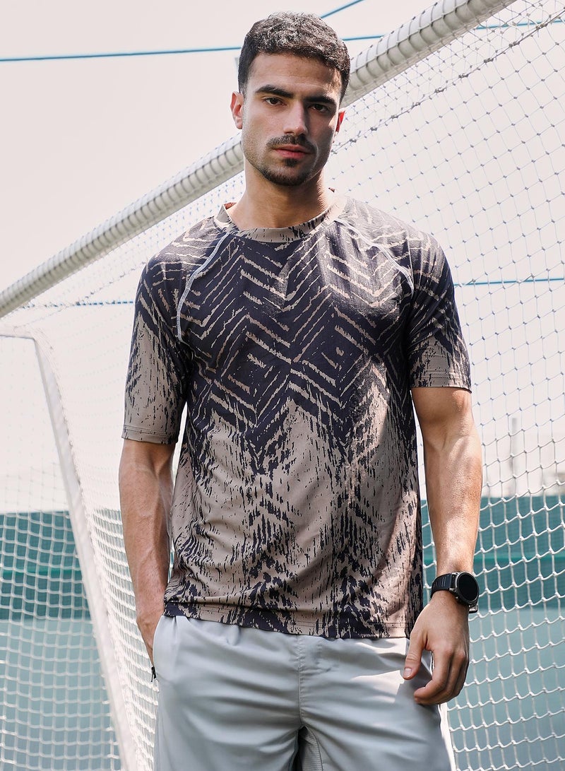 Campus Sutra Campus Sutra Men's Charcoal Black Faded-Chevron Activewear T-Shirt For Casual Wear | V-Neck | Short Sleeves | Jersey T-Shirt Crafted With Comfort Fit For Everyday Wear  - Image 2