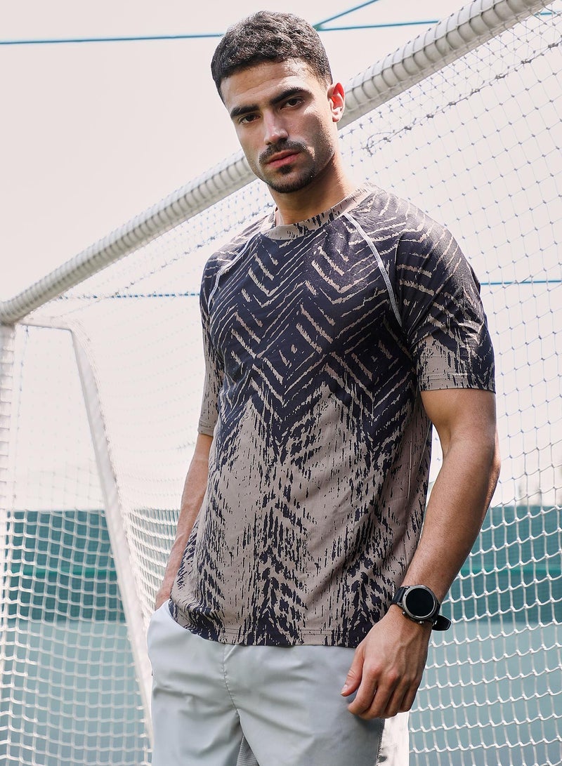 Campus Sutra Campus Sutra Men's Charcoal Black Faded-Chevron Activewear T-Shirt For Casual Wear | V-Neck | Short Sleeves | Jersey T-Shirt Crafted With Comfort Fit For Everyday Wear  - Image 3