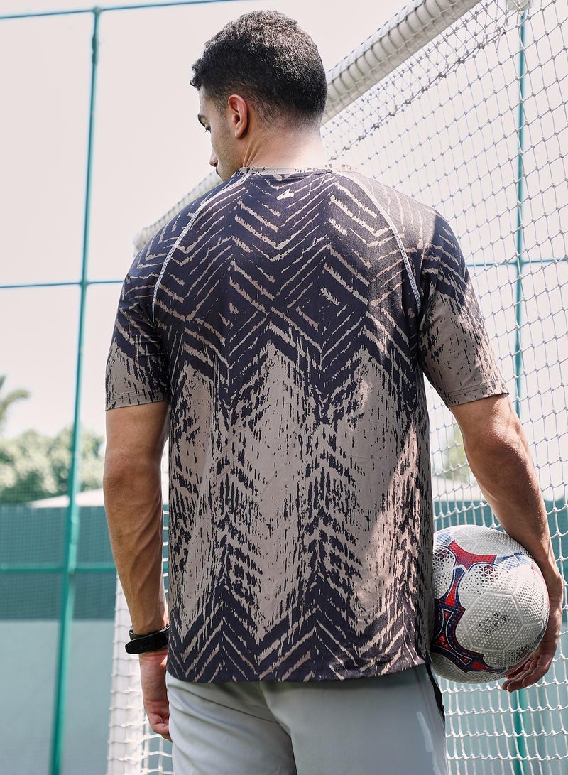 Campus Sutra Campus Sutra Men's Charcoal Black Faded-Chevron Activewear T-Shirt For Casual Wear | V-Neck | Short Sleeves | Jersey T-Shirt Crafted With Comfort Fit For Everyday Wear  - Image 5