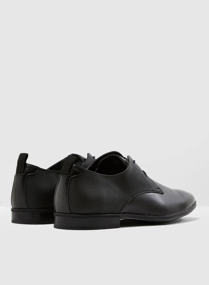 CALL IT SPRING Zalith Lace ups