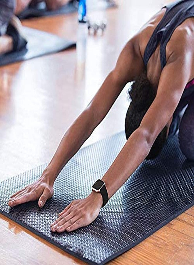 عبوة من 3 أساور سيليكون ناعمة متوافقة مع Fitbit Versa 2 / Fitbit Versa / Fitbit Versa Lite، أساور رياضية قابلة للتعديل للنساء والرجال، مقاسات صغيرة وكبيرة (أسود + أزرق + رمادي، صغير) - Image 3