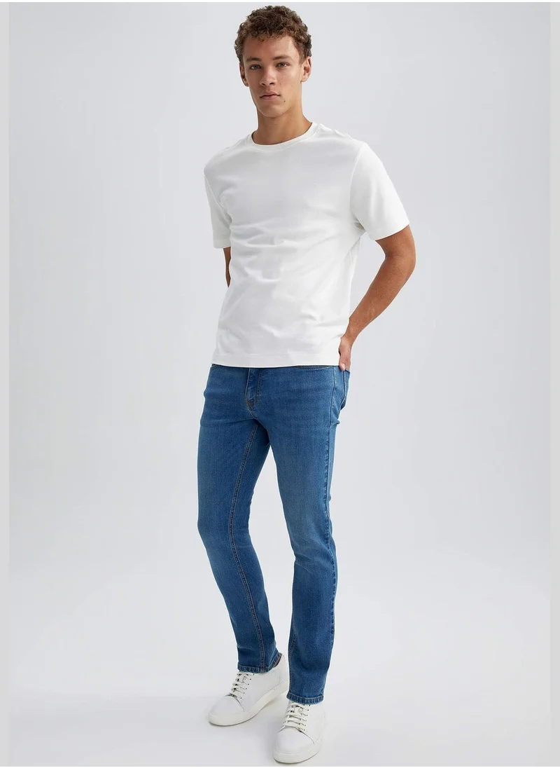 ديفاكتو Man Slim Fit Denim Trousers