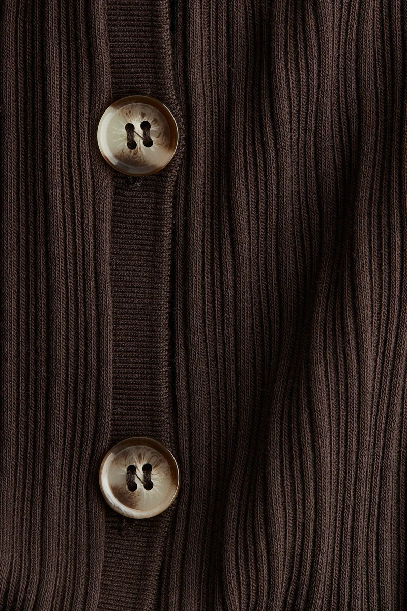 اتش اند ام فستان بزر أمامي من تشكيلة ماما