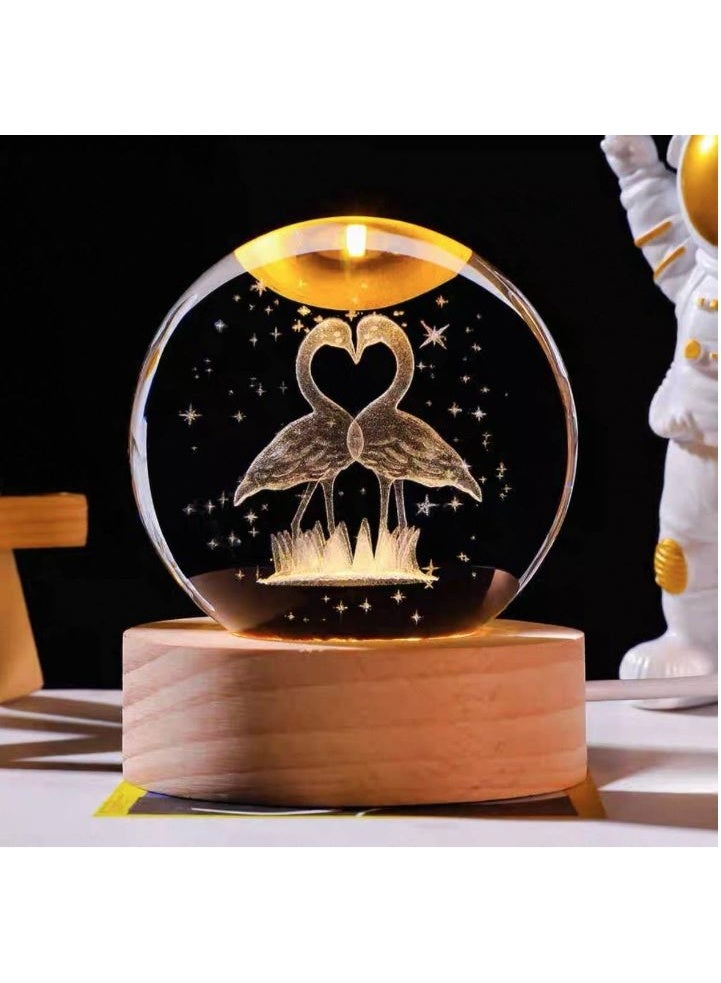 مصباح LED ثلاثي الأبعاد على شكل كرة كريستالية مع قاعدة خشبية أنيقة، مثالي لديكور المنزل أو كهدية مميزة