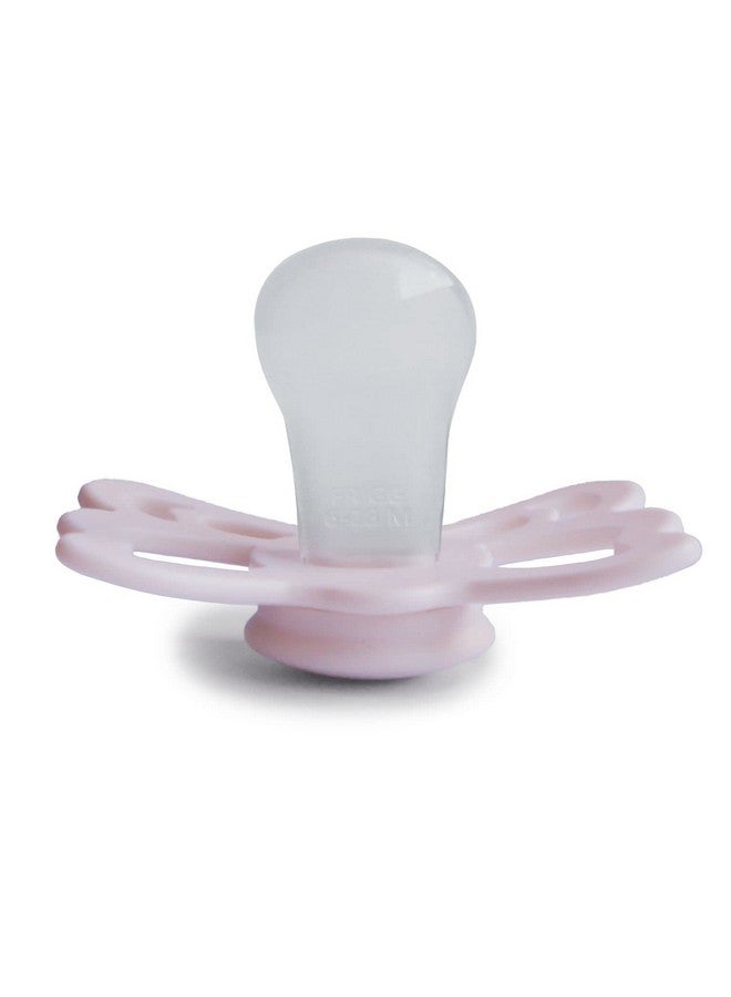 FRIGG لهاية أطفال سيليكون ناعمة FRIGG بتصميم فراشة تشريحي | مصنوعة في الدنمارك | خالية من BPA (أبيض ليلك/موف الغسق، 6-18 شهر) - Image 2