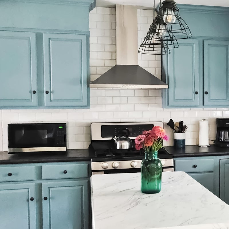 Beyond Paint Furniture, Cabinets and More All-in-One Refinishing Paint Quart- Color: Nantucket (BP05) - Image 3
