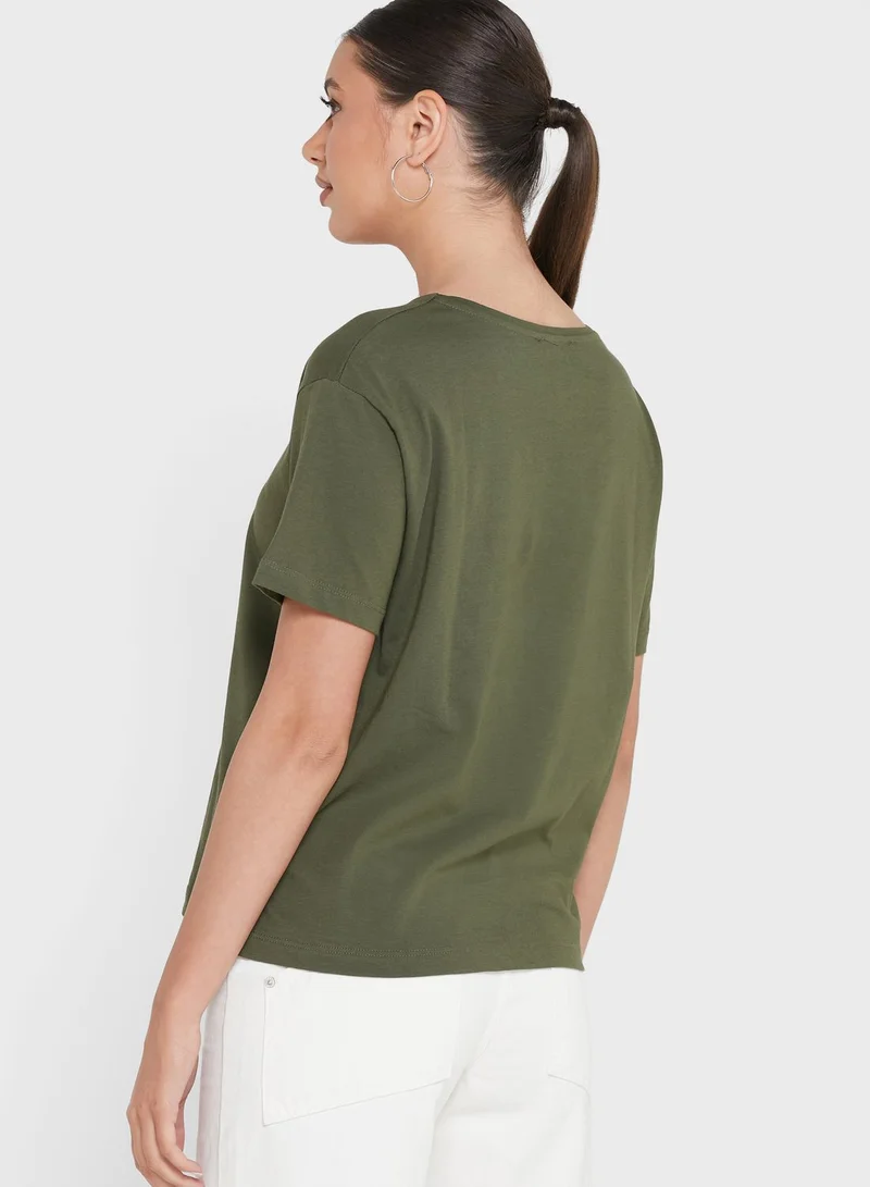 ترينديول Scull Print T-Shirt