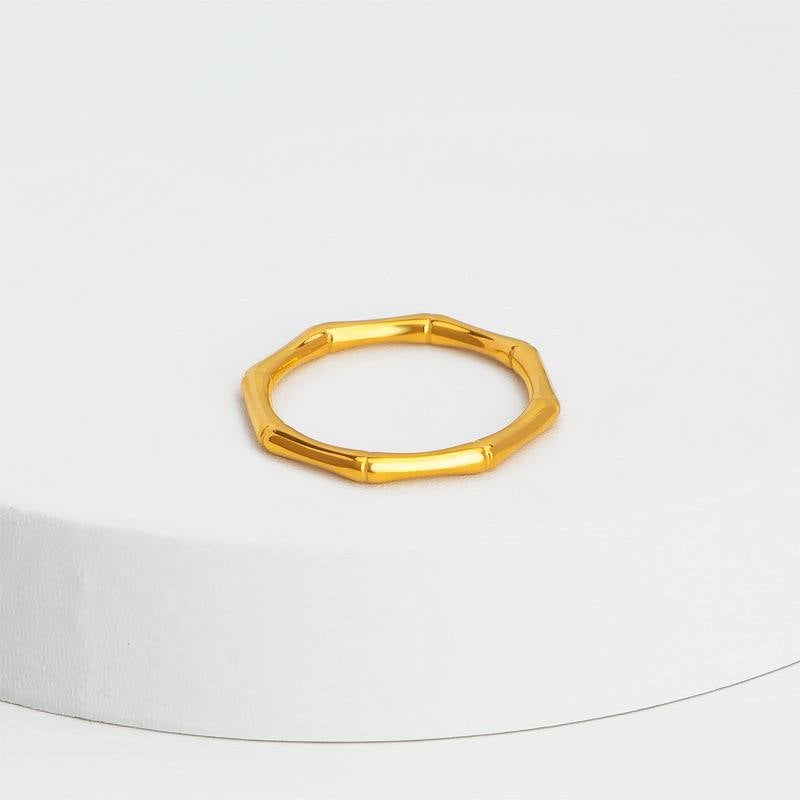 خاتم أستانليس ستيل ذهبي شكل بامبو مقاس 18 - Image 2