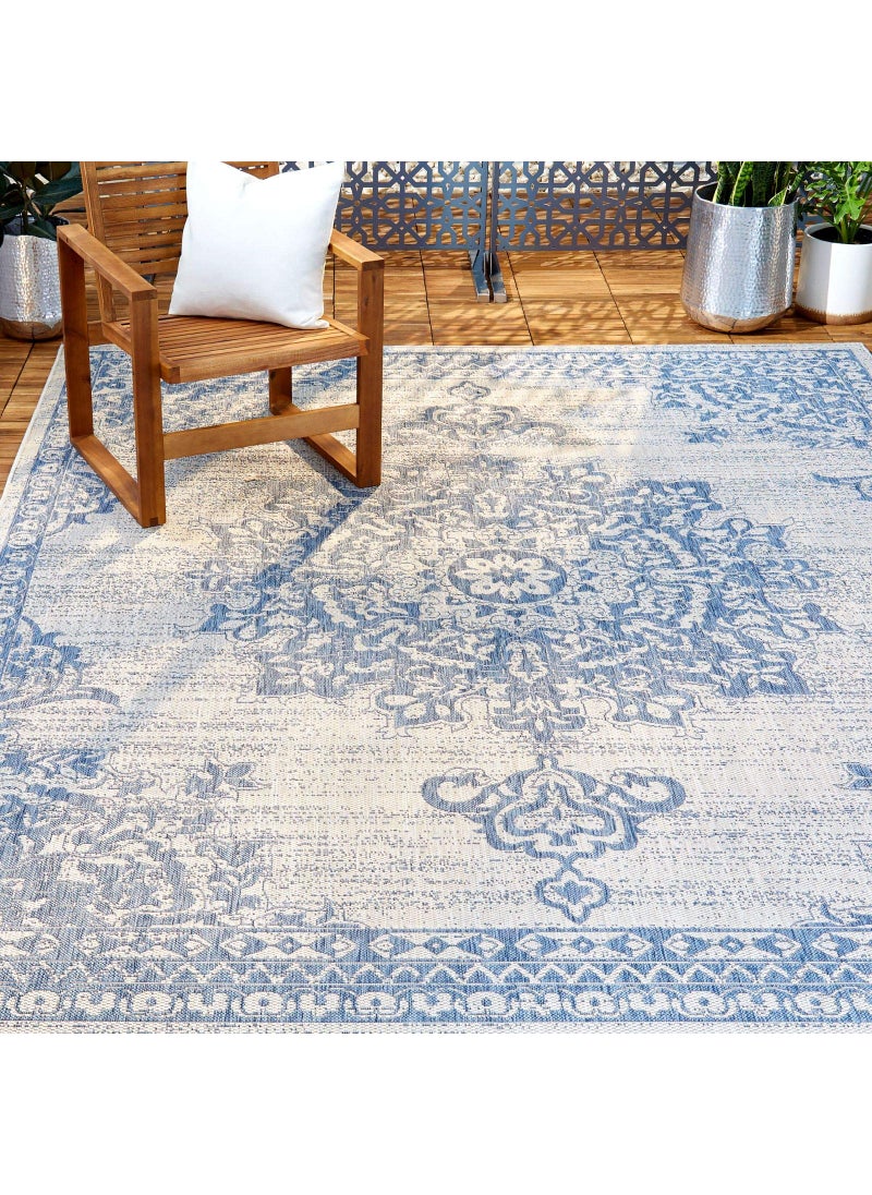 Nicole Miller New York Nicole Miller Patio Country Azalea 52x72 Rectangle GreyBlue 