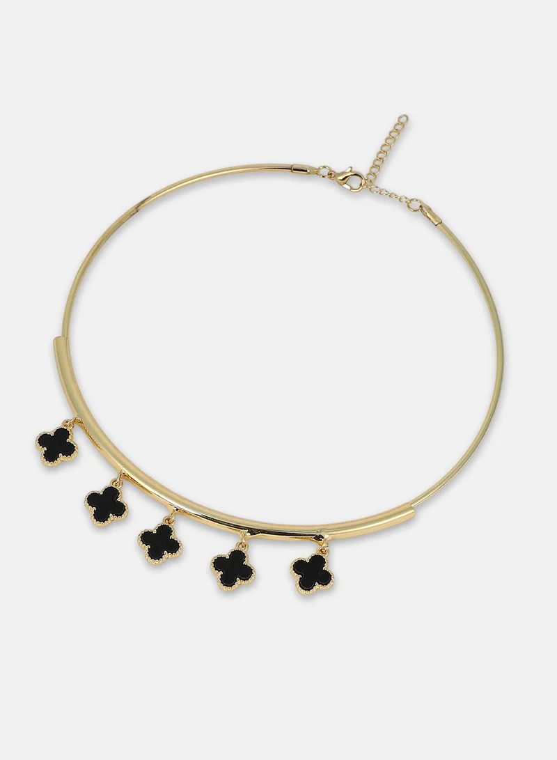 SOHI  Women The Clover-Charm Collar Necklace | California  Colour | One-Size | Metallic Alloy Material | Lobster Clasp Closure | Necklace For Casual & Evening Wear for Women | Best Price UAE