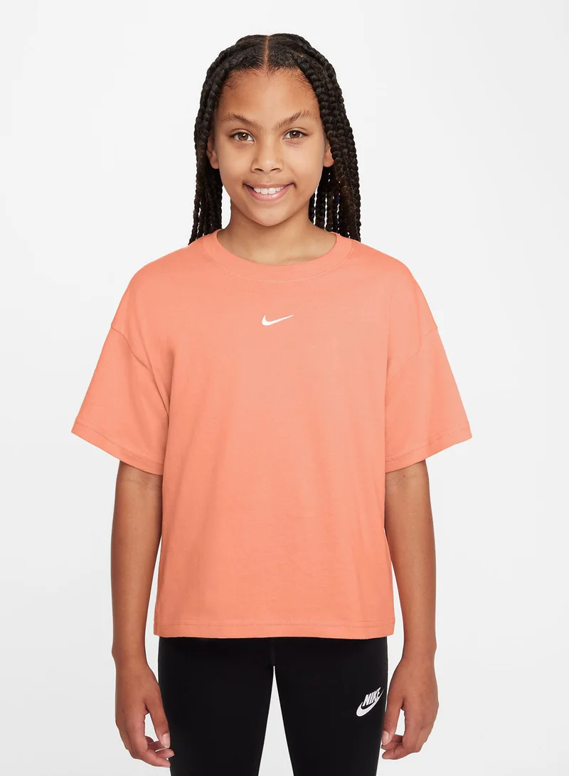 نايكي Kids Nsw Essential Boxy Lbr T-Shirt