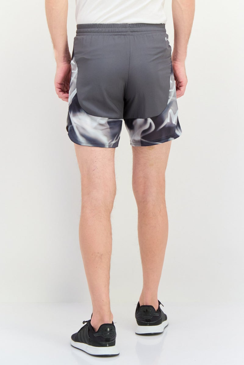 Adidas شورت تدريب للرجال بقصة عادية بطول 7 إنش، رمادي - Image 2