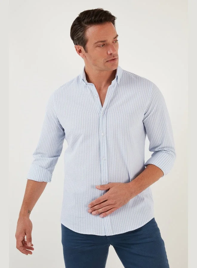 بوراتي قميص رجالي قطني مخطط بياقة بأزرار وأكمام طويلة بقصة عادية