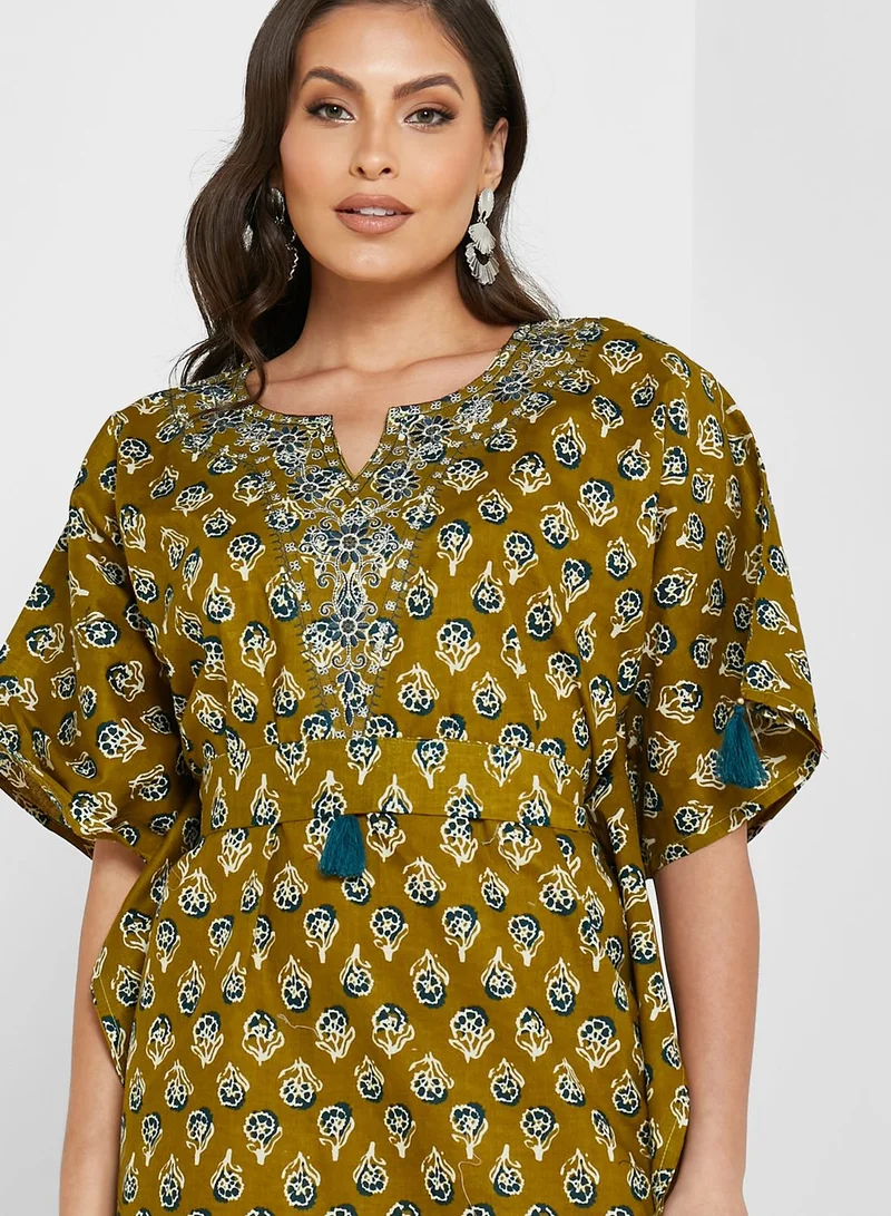ARABIAN CLOSET Belted Printed Kaftan