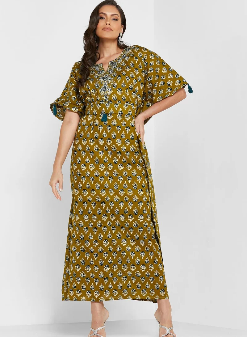 ARABIAN CLOSET Belted Printed Kaftan