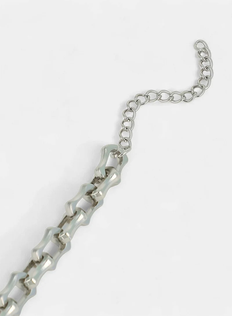 SOHI  Women The Bracket-Link Chain Bracelet | Chrome  Colour | One-Size | Metallic Alloy Material | Lobster Clasp Closure | Bracelet For Casual & Evening Wear for Women | Best Price UAE