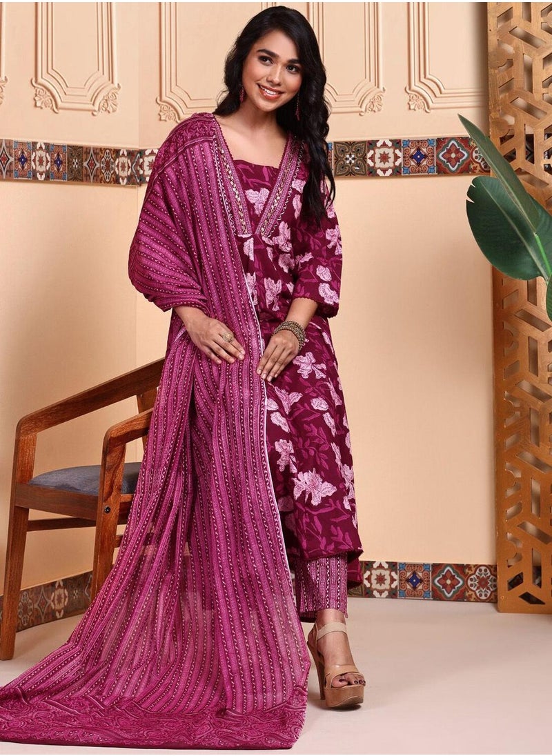 ISHIN - Regular Fit Embellished Pattern Round Neck Neck Three-Quarter Sleeve Maroon Colour Knitted Cotton Kurta Set for Women with Mid-Rise Closure - Blending Tradition with Modern Style - Image 1