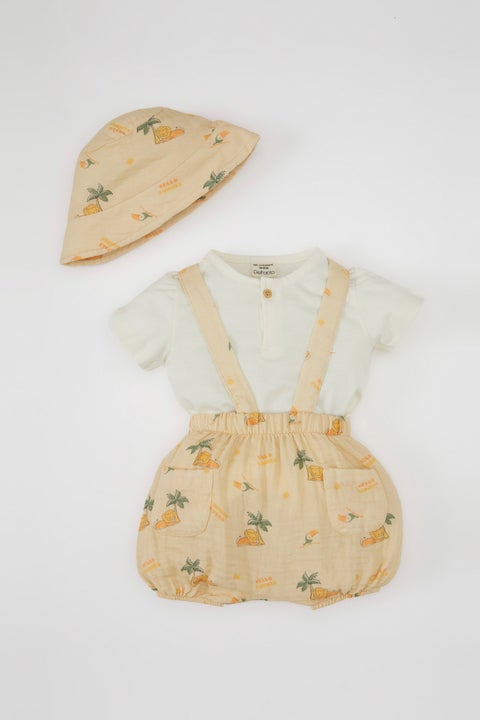 طقم بيبي اولادي تيشيرت طاقية وجمبسوت قصة عادية - 3 قطع