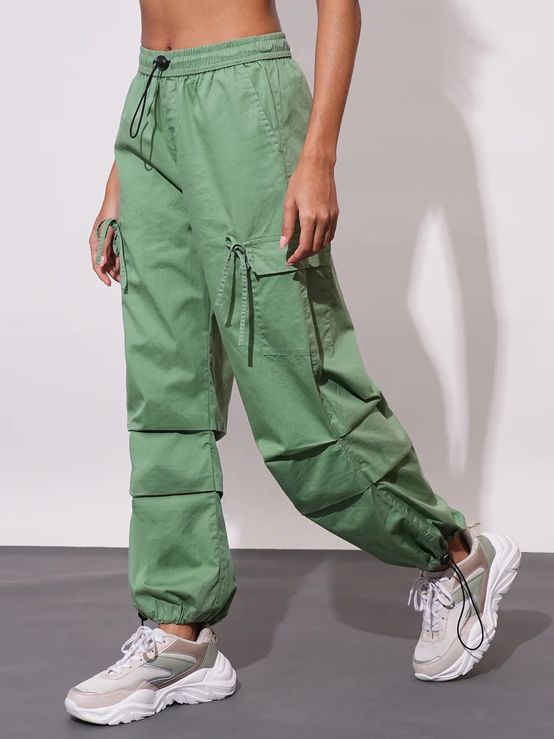globus Women Loose Fit Mid-Rise Flat Front Cargo Trousers