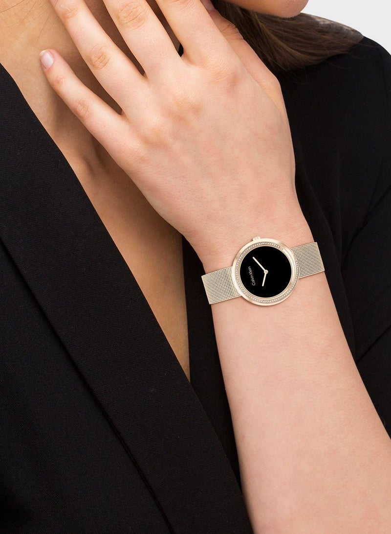 كالفن كلاين ساعة انالوج بحزام شبك - Image 4