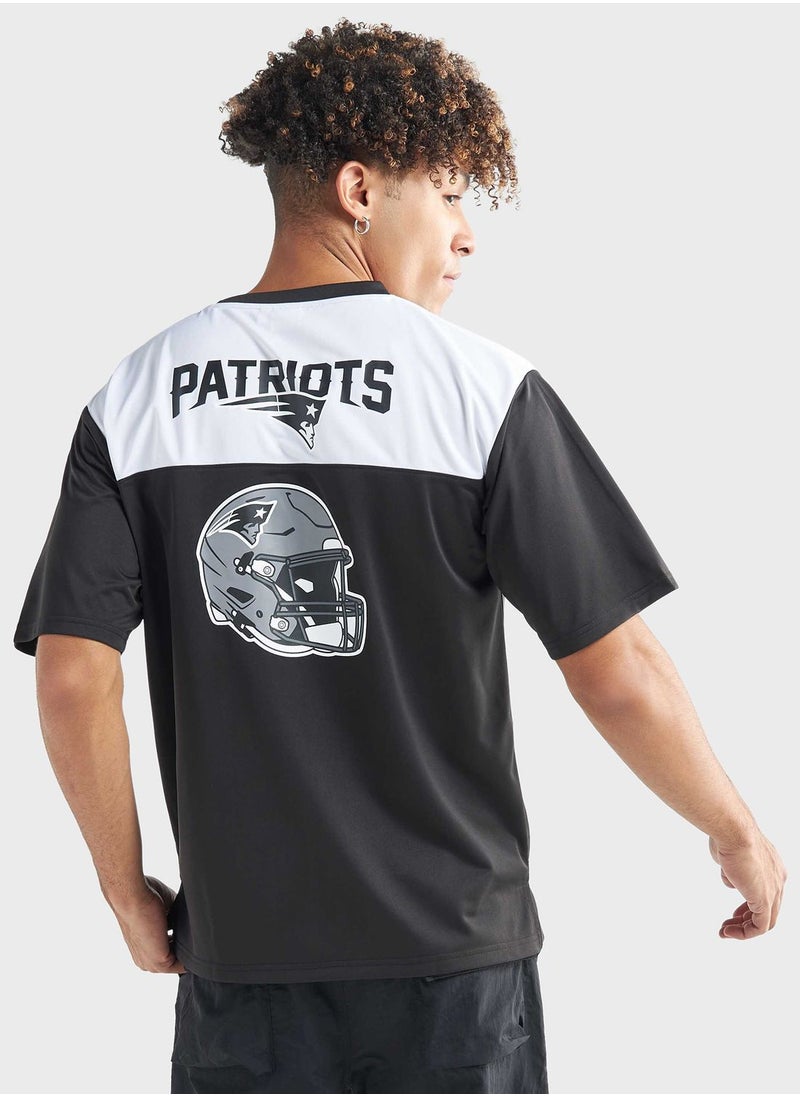 FAV Graphic V-Neck T-Shirt  - Image 1