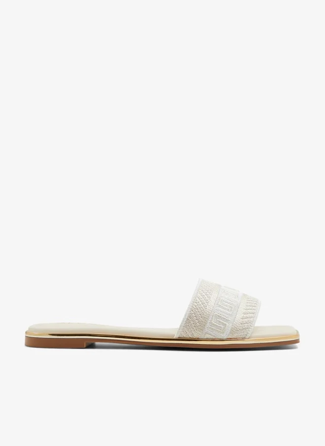 الدو صنادل أوشينيا المسطحة