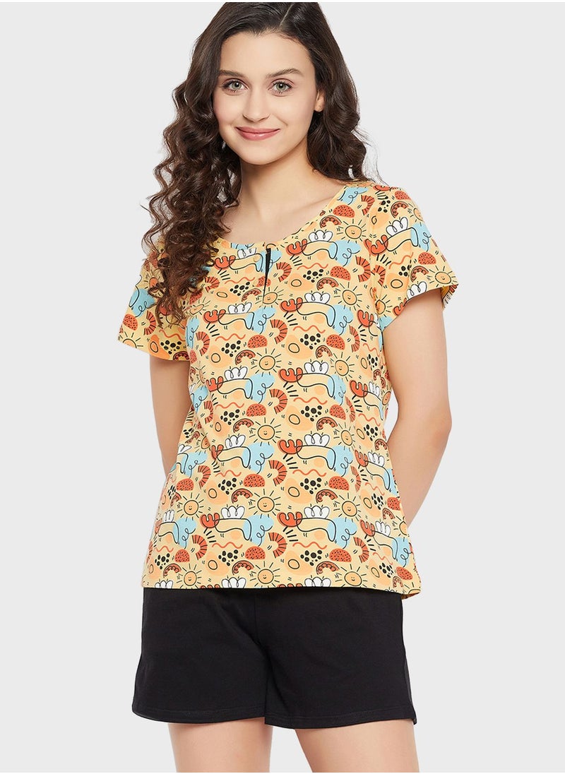 Clovia - Printed Top & Pyjama Shorts Set - Image 1