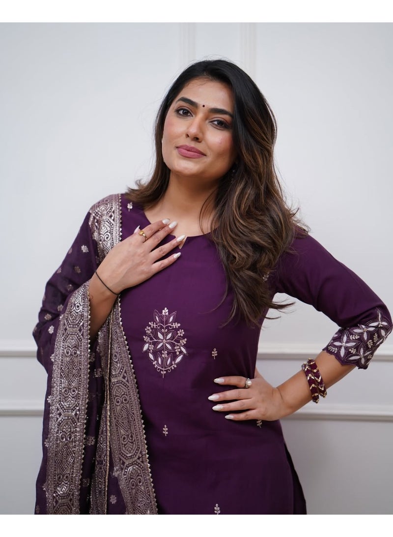 Ameya ﻿Chanderi-kurta-pant-with-dupatta - Image 1