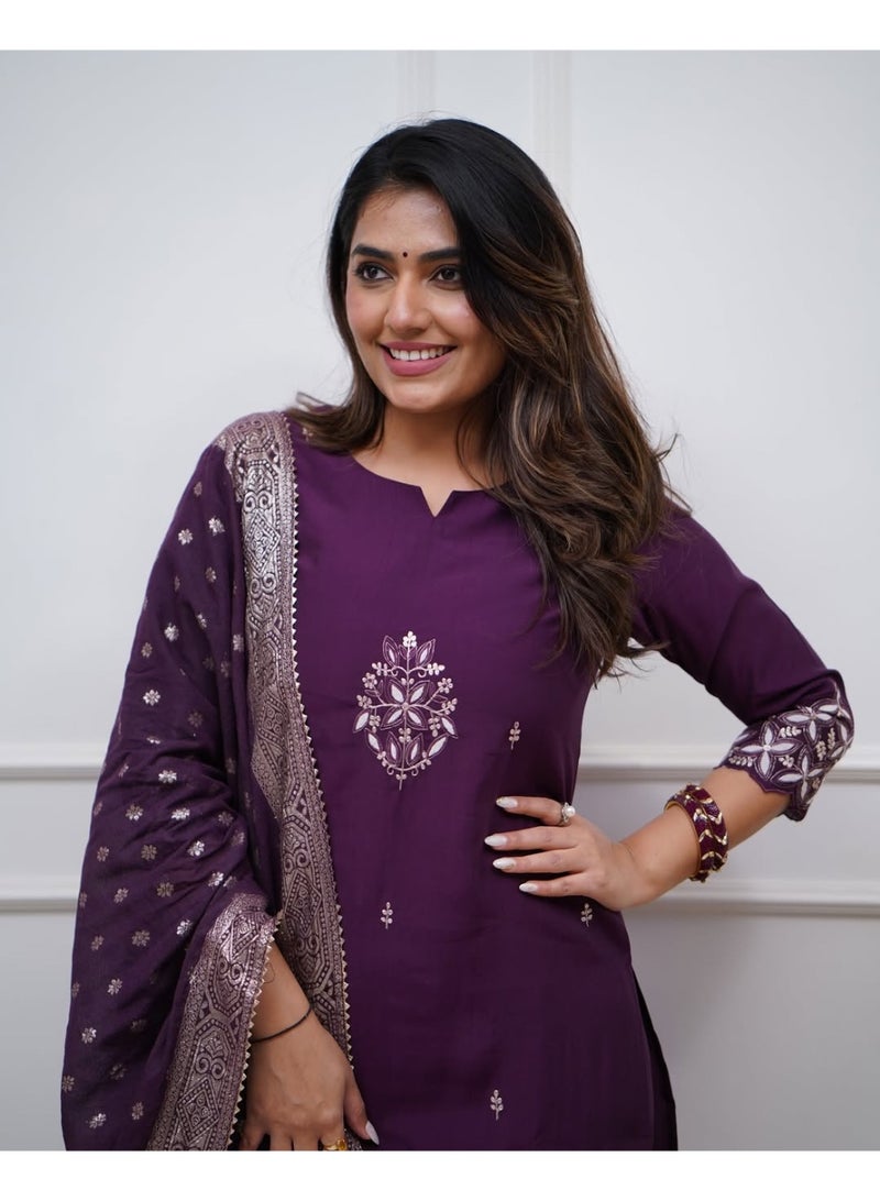 Ameya ﻿Chanderi-kurta-pant-with-dupatta - Image 3