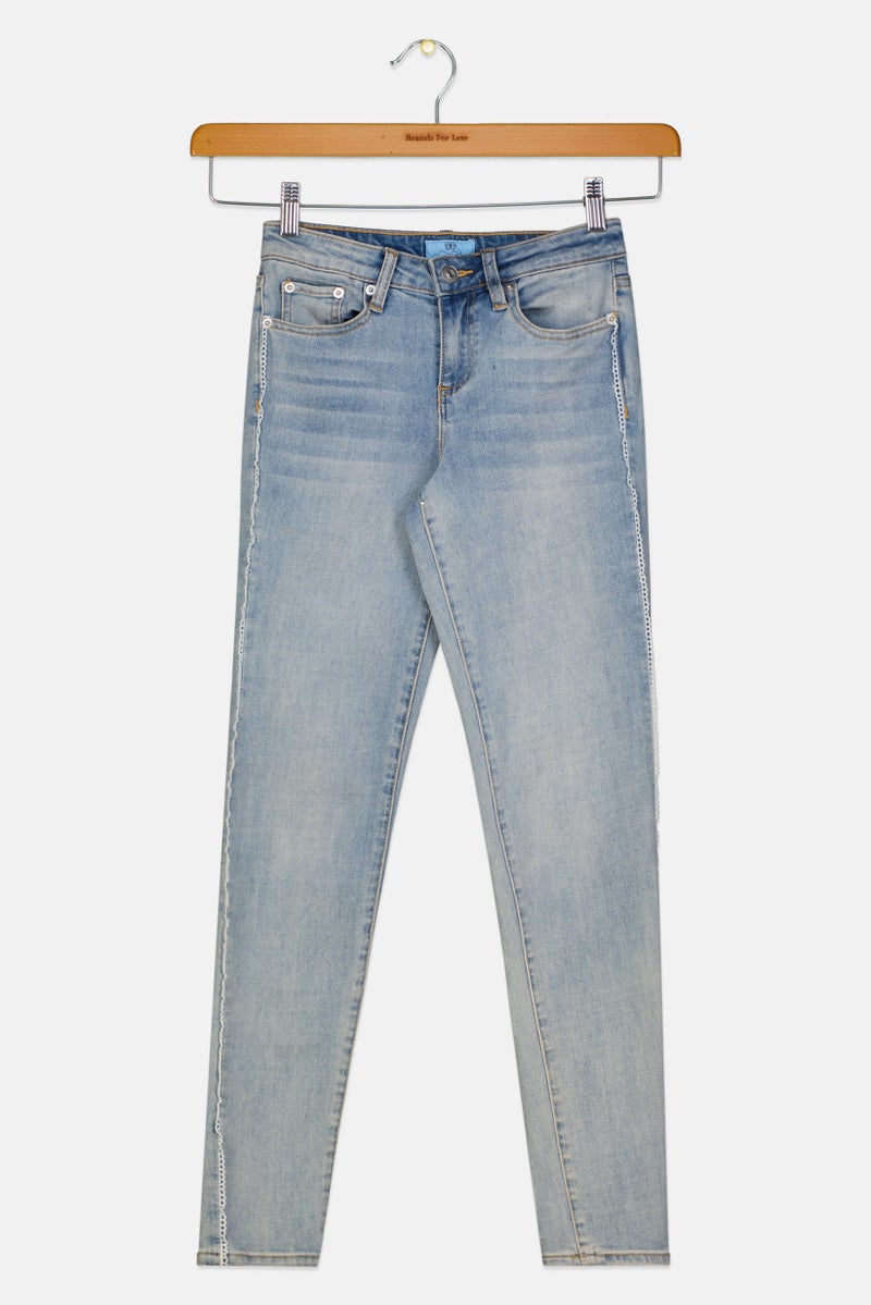 CeCe Women Skinny Fit Washed Stretchable Jeans, Light Blue - Image 3