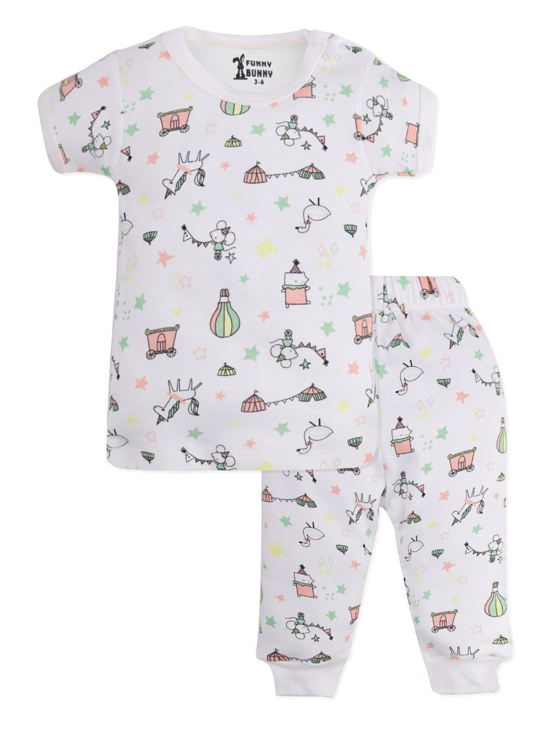 فاني باني فانى بانى مجموعة من قطعتين من ملابس نوم الأطفال بنصف كم وبنطلون، بيجاما قطنية بطبعات بيضاء - Image 3