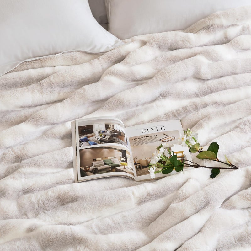 Hyde Lane Ultra Soft Plush Throw Blanket, Fuzzy Faux Rabbit Fur Throws, Luxury Cozy Fluffy Blankets for Sofa, Couch, Living Room Decor, Warm Gift for Women, Frost Fox, 50"x60" - Image 5