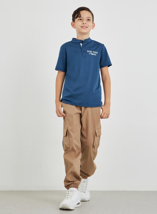 ستايلي تيشيرت ستايلي بأكمام قصيرة وياقة صينية مطرزة - Image 2