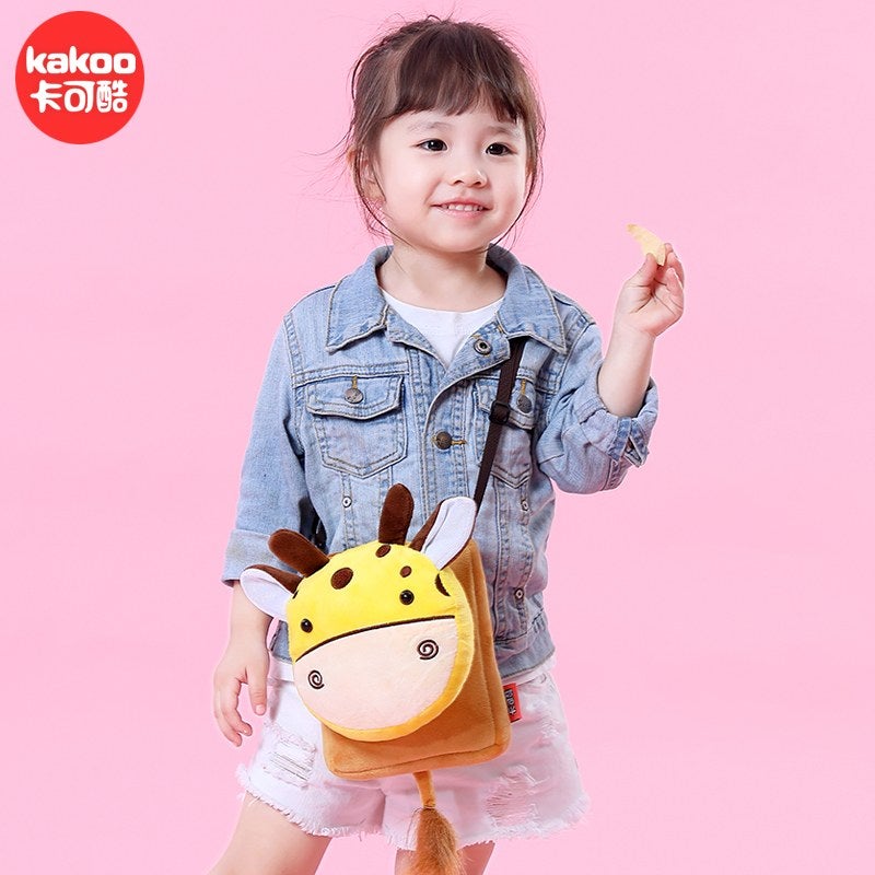 Plush Kids Crossbody Bag, Bee Animal Design, Soft Lightweight Shoulder Bag for Daily Outings - Image 5