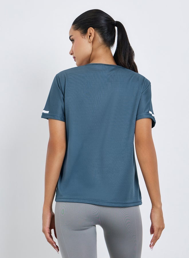 Styli Active Women Textured Reflective Striped Top - Image 4