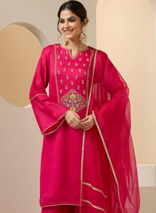 آي شين طقم كورتا نسائي وردي من الرايون مطرز بطول كامل بالازو بقصة مستقيمة