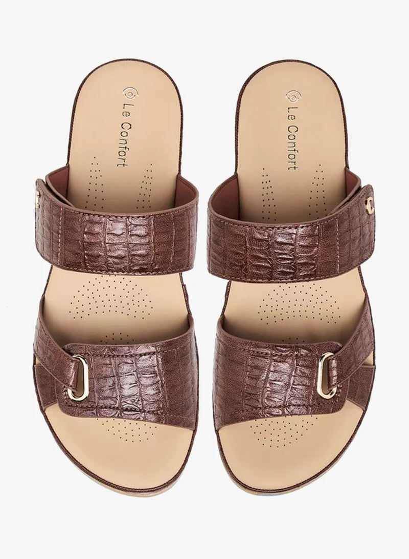 لو كونفورت Women Textured Comfort Sandals