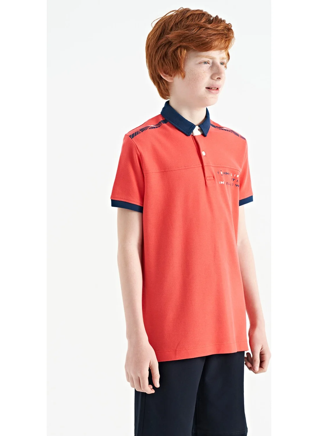 تومي لايف Coral Print Detailed Standard Pattern Polo Collar Boy T-Shirt - 11140