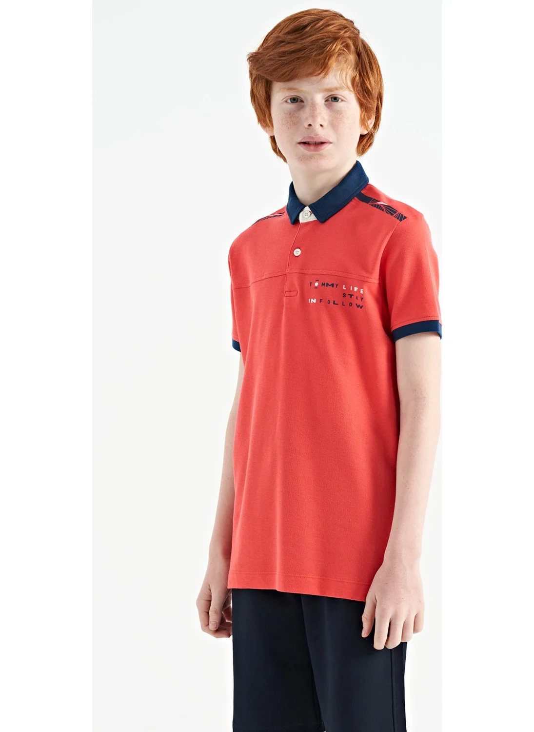 تومي لايف Coral Print Detailed Standard Pattern Polo Collar Boy T-Shirt - 11140