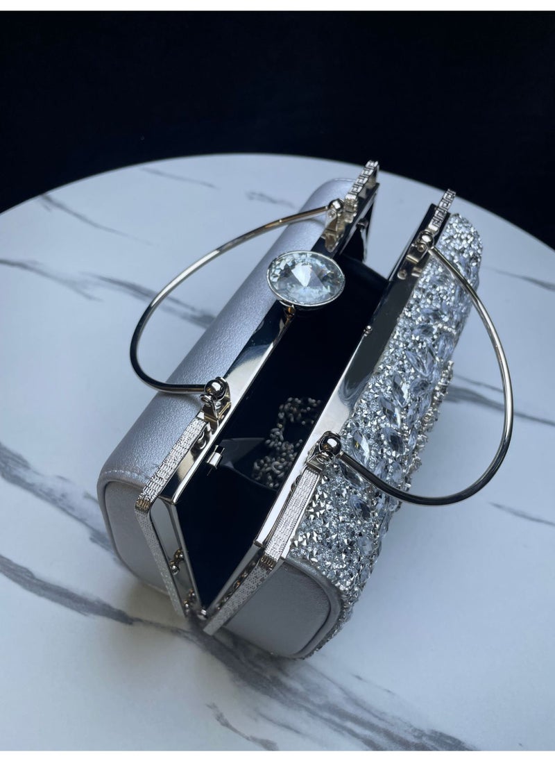 Mark Fairwhale New Fashionable Handbag For Dinner Parties  - Image 5