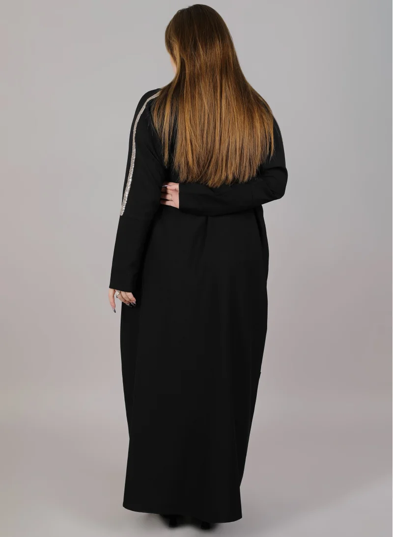 MSquare Fashion MSquare Fashion Black And Pink Crepe Open Abaya With Embroidery On Shoulder