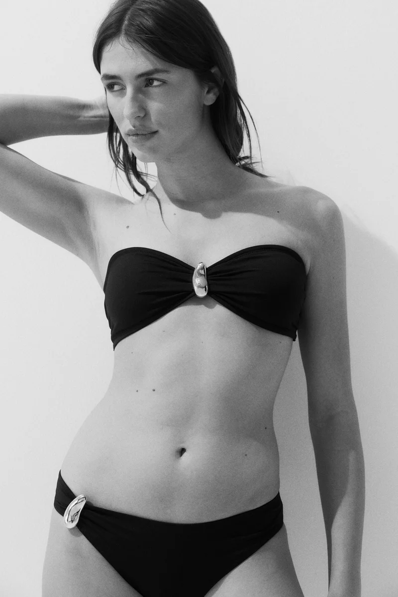 اتش اند ام بيكيني توب مزود بحشوة