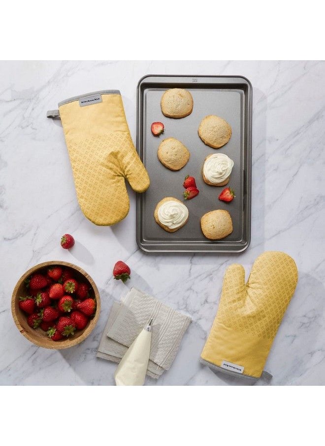 KitchenAid Asteroid Oven Mitt 2Pack Set Buttercup Yellow 7"X12.5"  - Image 3