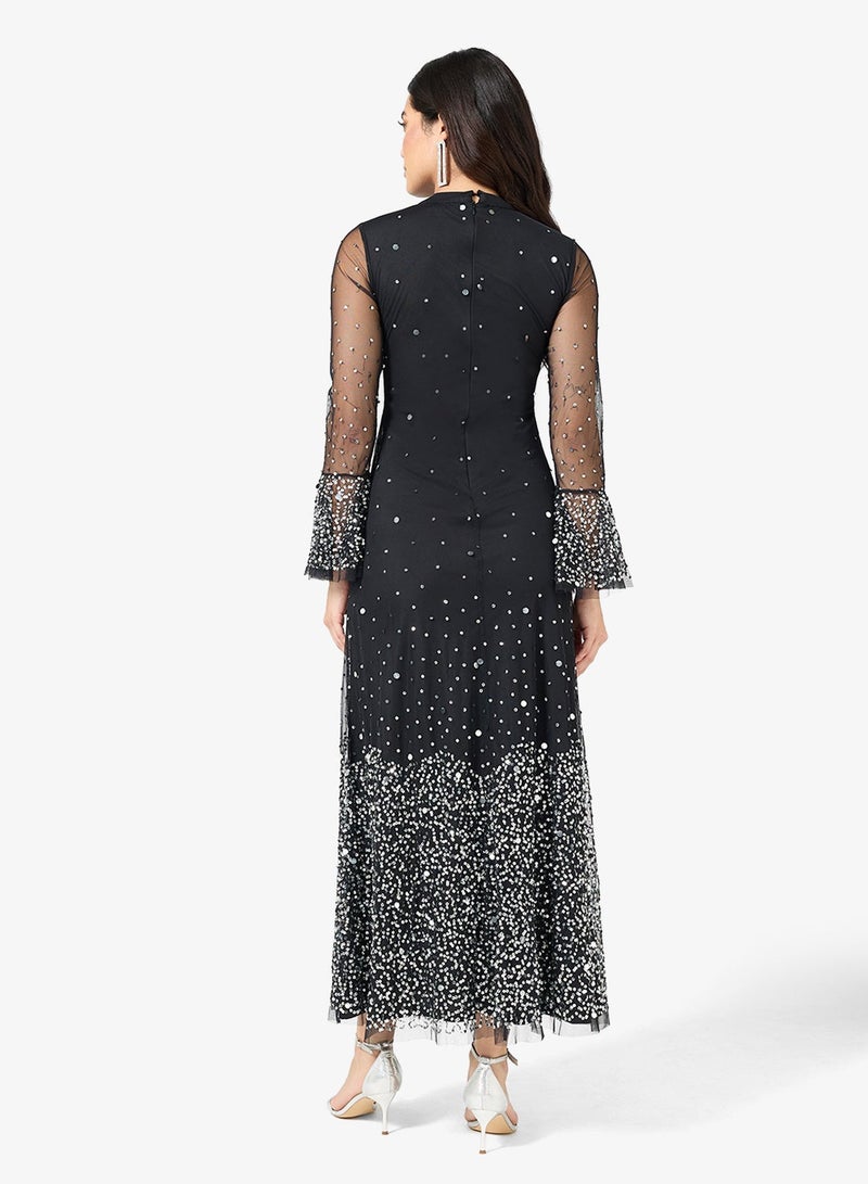 فروك اند فرل فستان ماكسي طويل بأكمام طويلة وتفاصيل شبكية مزينة - Image 3